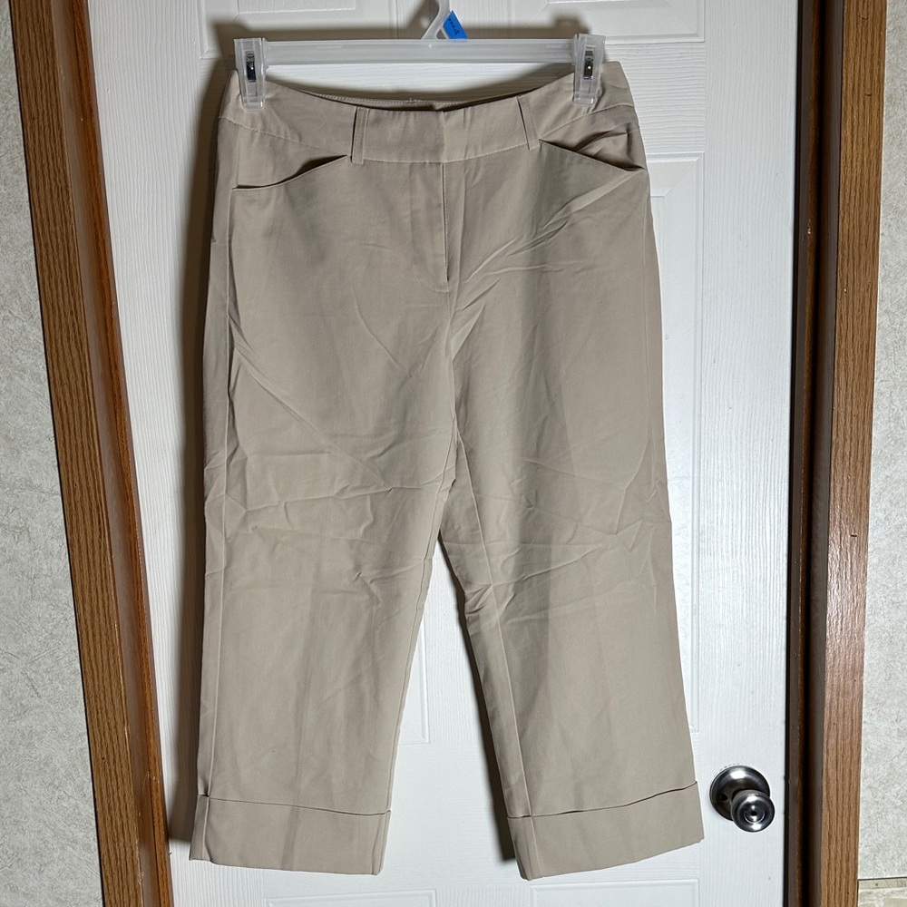 Chic Cropped Tan Pants for Women